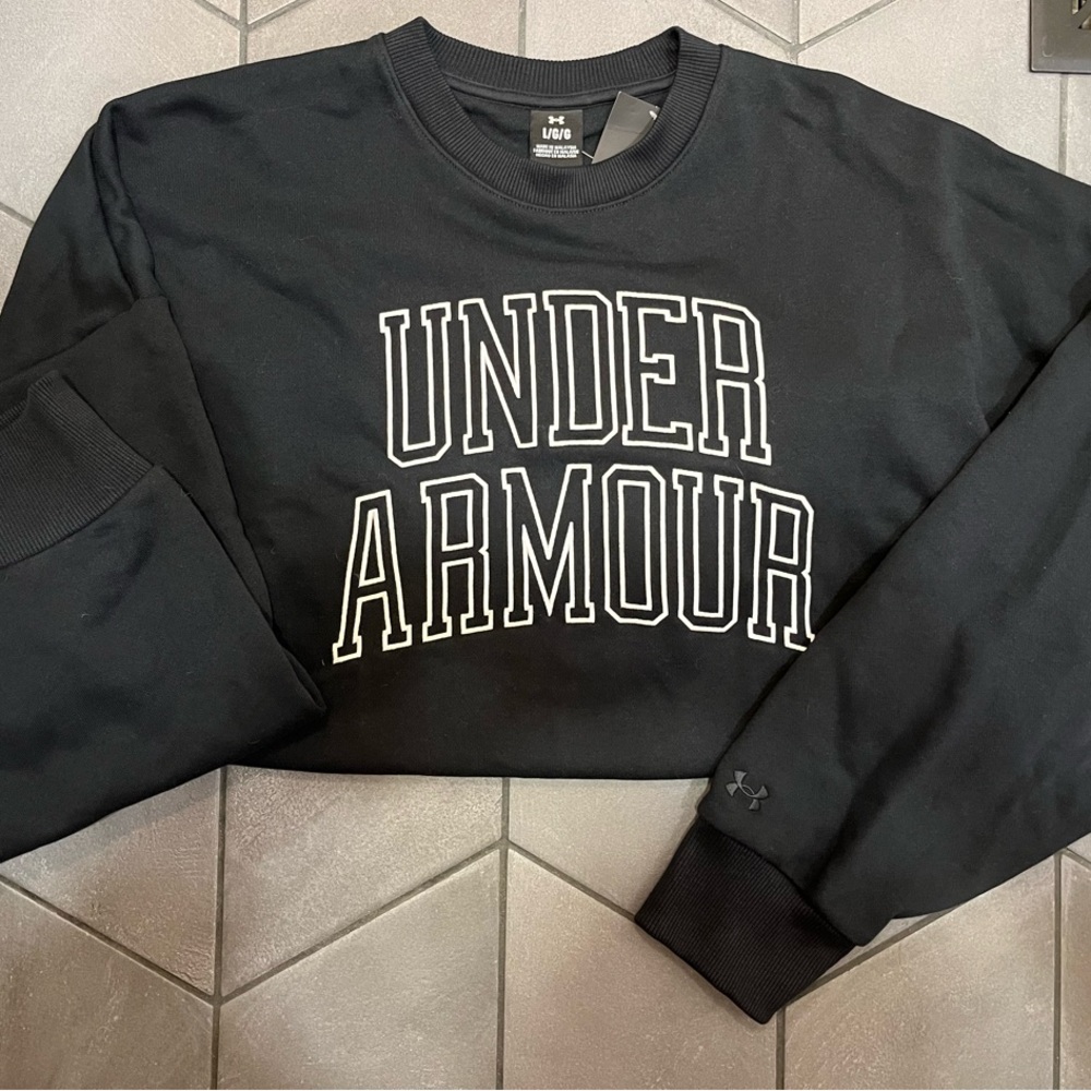 Under Armour Black Crewneck Sweater